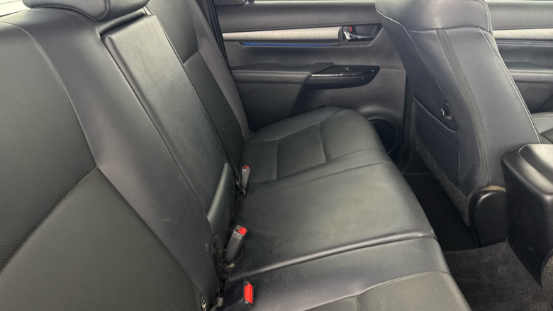 Toyota Hilux Diesel Invincible X D/Cab Pick Up 2.8 D-4D Auto